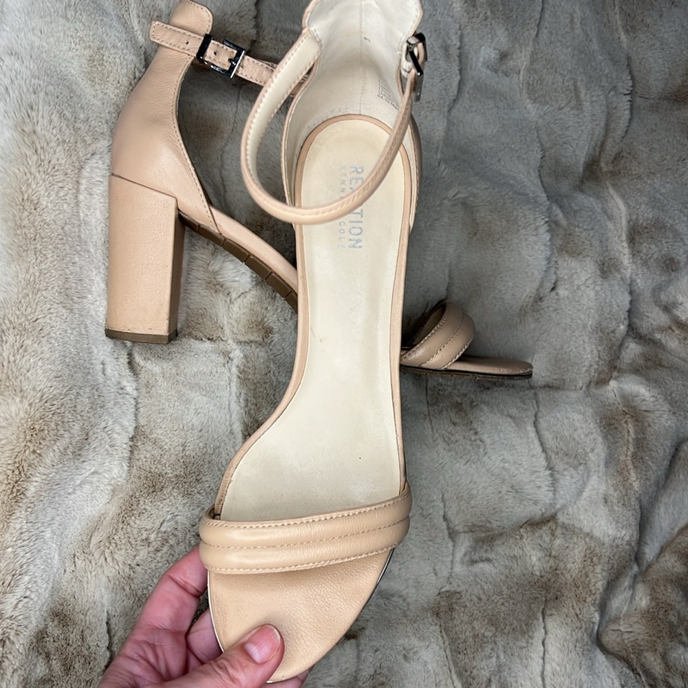 🕶️Kenneth Cole Reaction Lolita nude ankle strap block leather heels 11 42 - Picture 3 of 8